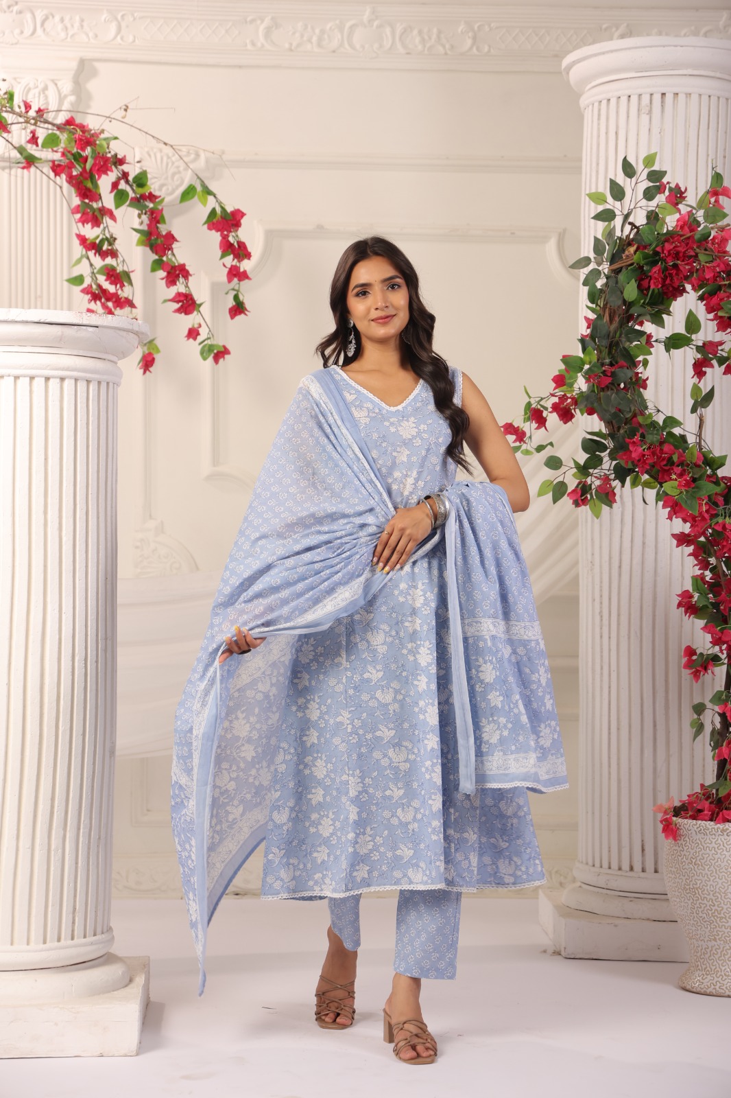 Lavender & White Floral Printed Pure Cotton Kurta with Trousers & Dupatta