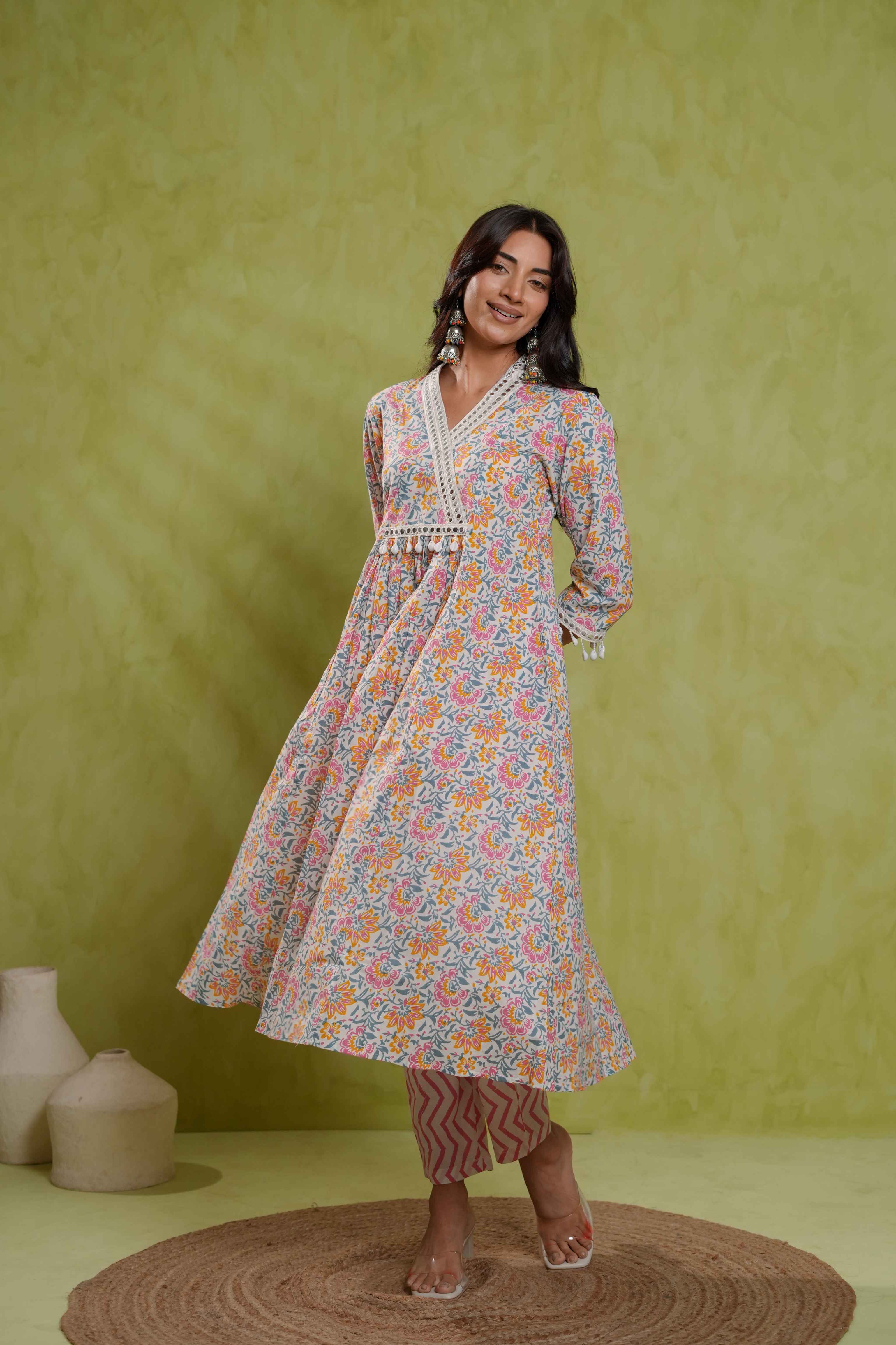 Women Floral Printed Anarkali Kurta with Printed Trousers